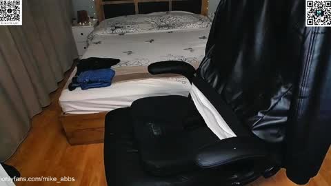 Mike    online show from April 16, 9:39 pm