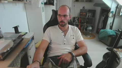 mikmik91 online show from July 30, 10:49 am