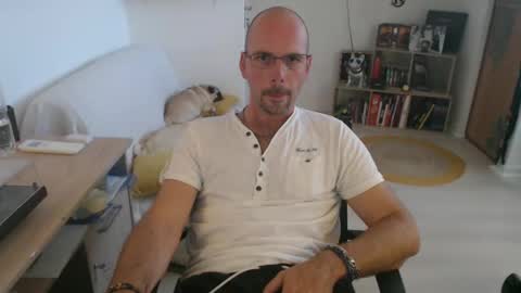 mikmik91 online show from September 18, 2:43 pm