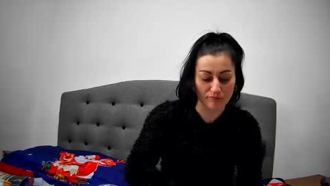 Mikyloveu online show from December 16, 1:54 pm