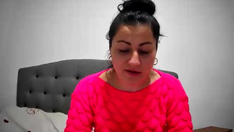 Mikyloveu online show from February 21, 4:05 pm