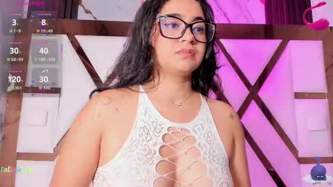 Camila online show from November 20, 7:11 pm