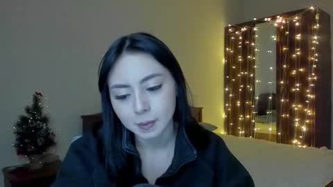 mila_dance_ online show from December 16, 8:04 pm