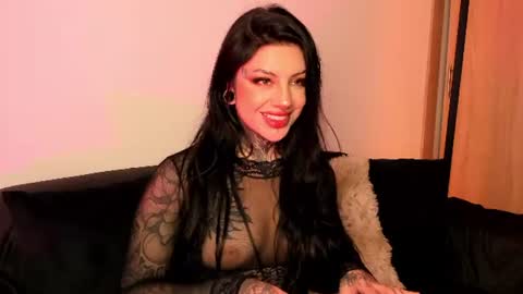     online show from June 20, 7:36 am