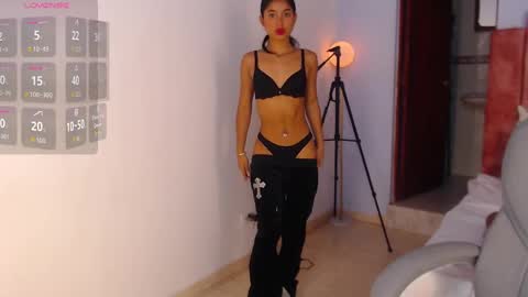 milaa_star online show from September 18, 4:05 am