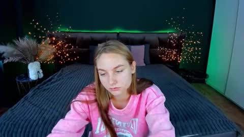 Milla online show from December 3, 6:47 am