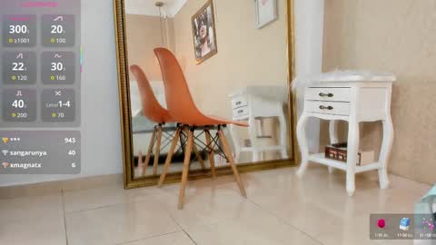 miladiosa online show from September 13, 1:46 pm