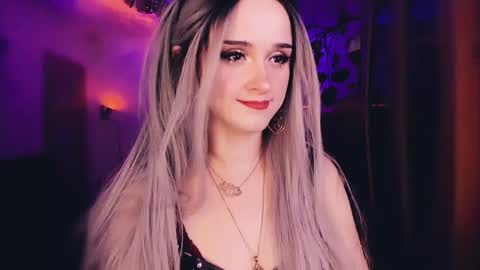 MiladyJolie online show from September 10, 4:35 am