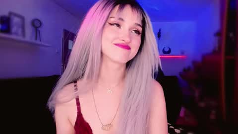 MiladyJolie online show from May 11, 12:34 pm