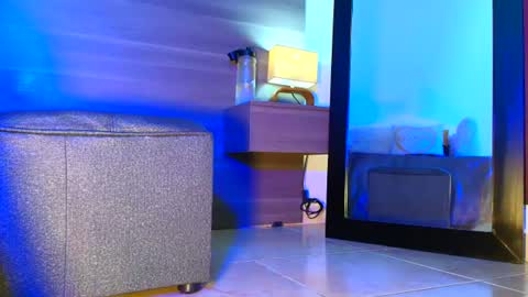 mila online show from July 17, 7:49 pm