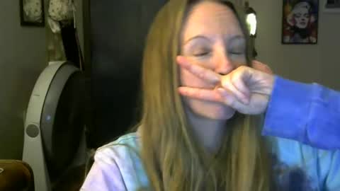 Mila online show from May 3, 5:13 am