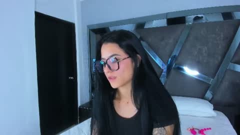 Milawink online show from June 11, 7:34 pm