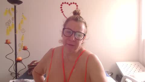 milchanell online show from March 3, 3:43 pm