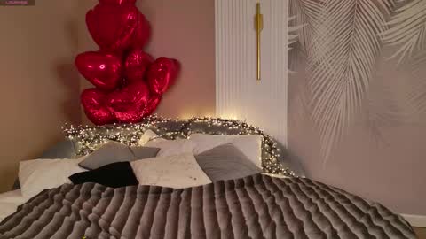 Miley online show from February 16, 9:18 am