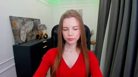 mileygloss online show from April 8, 11:46 am