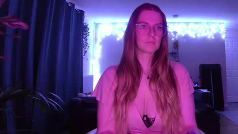 Milf Tara36 online show from March 12, 7:04 pm