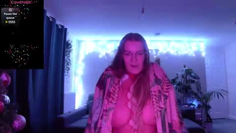 Milf Tara36 online show from December 25, 5:15 pm