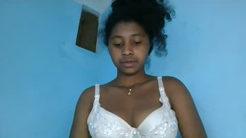 milinasy online show from July 4, 1:04 pm