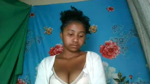 milinasy online show from July 22, 6:32 pm