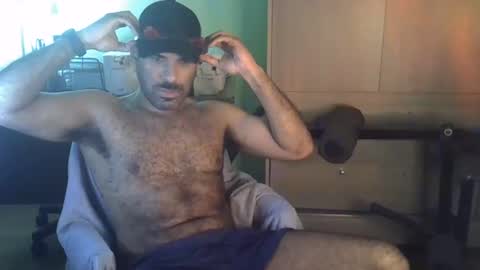 Snapshot of militaryx chatting on November 1, 12:33 am militaryx online show from November 1, 12:33 am