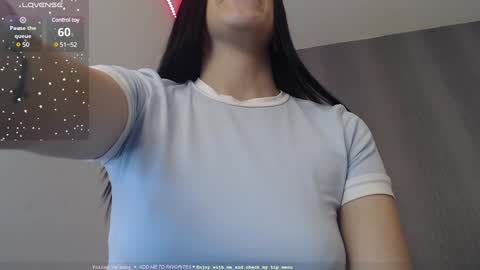 Amira online show from December 14, 4:19 pm