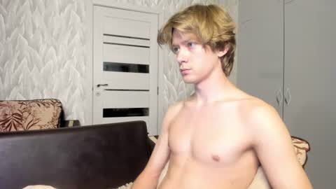 Isaac online show from July 29, 1:16 am