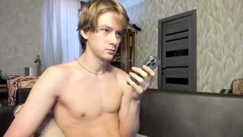 Isaac online show from June 19, 6:52 am