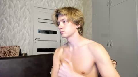 Isaac online show from July 26, 3:04 am
