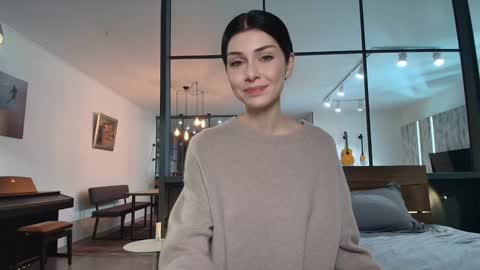 milla bella online show from February 28, 8:24 pm