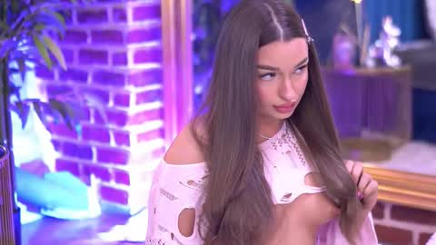 Milla online show from November 1, 7:40 am