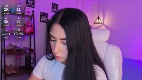 miller_vanessa_ online show from July 7, 8:57 pm