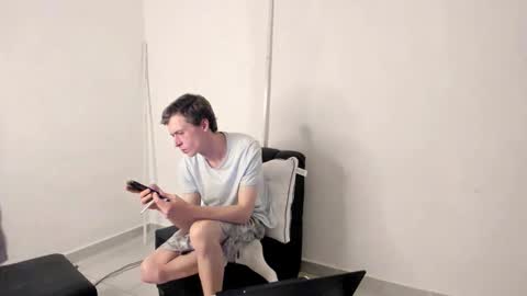 SlimnHungOH online show from April 14, 2:48 am