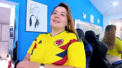 millers_rousse online show from June 18, 3:12 am