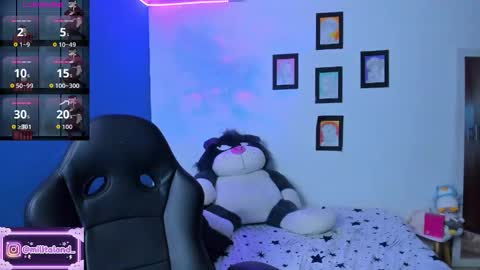        online show from September 29, 1:37 am