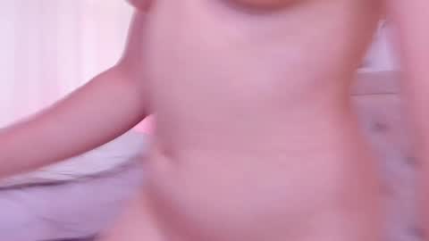 Millie Babe online show from November 26, 9:00 pm