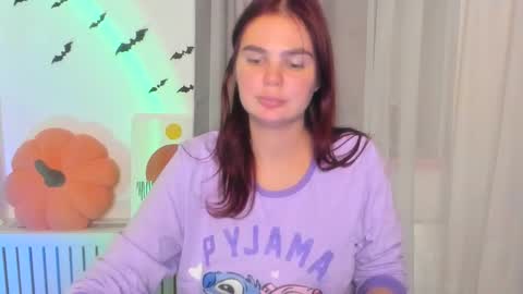 Snapshot of milly_brown_ chatting on October 31, 10:21 pm Welcome My name is Tina online show from October 31, 10:21 pm