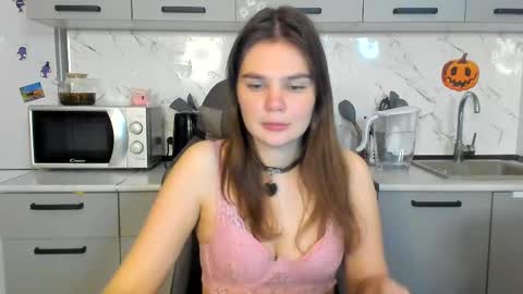 Snapshot of milly_brown_ chatting on February 11, 9:25 pm Welcome My name is Tina online show from February 11, 9:25 pm