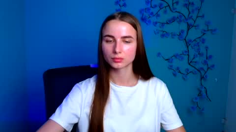 Milly online show from July 15, 10:31 am