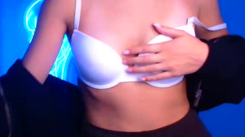 Milly online show from September 19, 6:06 am