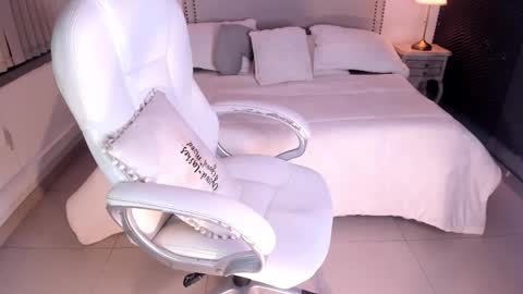 Milena online show from February 13, 2:15 am