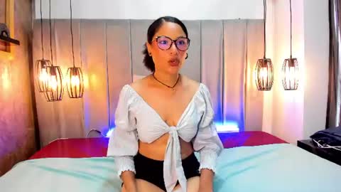 milu_brunnete online show from June 13, 2:49 pm