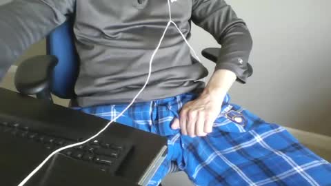 milwaukeebadger24 online show from April 22, 6:26 pm