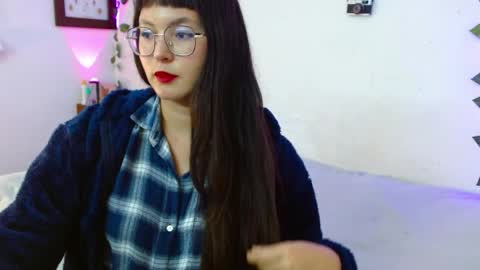 mily_baker online show from April 4, 12:50 am