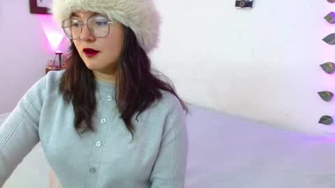 mily_baker online show from June 20, 11:11 pm