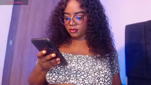 Mimi online show from December 22, 8:32 am