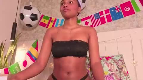 mimi_morgan online show from June 13, 3:39 am
