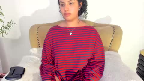 Snapshot of mimi_sa chatting on October 27, 4:01 am Mimii  online show from October 27, 4:01 am