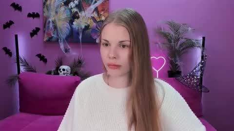 Kelly online show from November 2, 8:09 pm