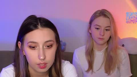 MilaBlack and  StacyBlonde Today unboxing Lovens OMG online show from March 21, 7:29 pm