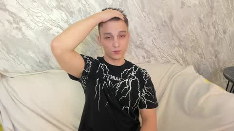 minato_kono online show from February 1, 6:19 pm